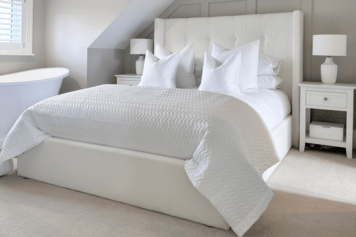 NEW IN: Bedding & quilted throw sets