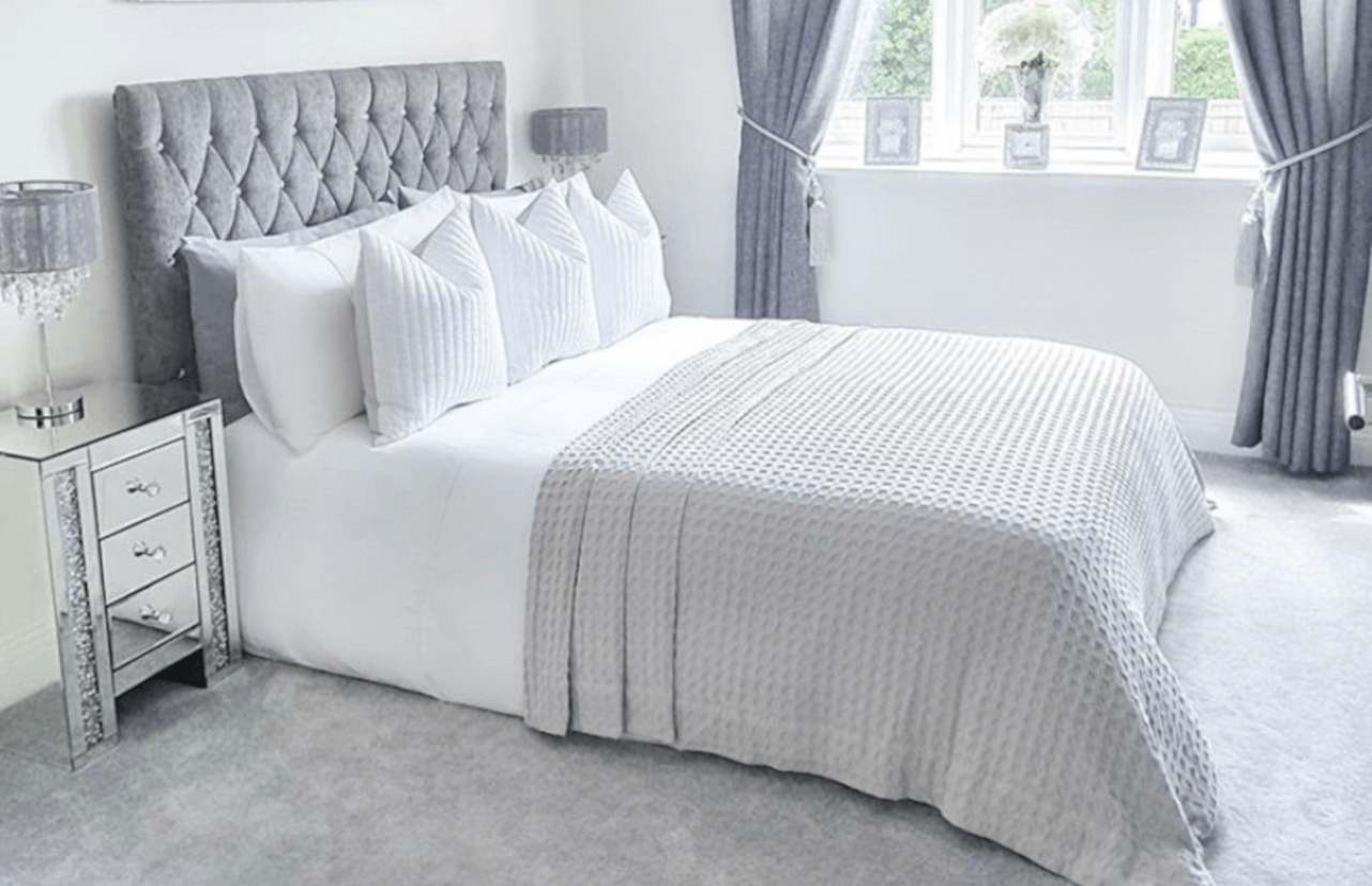 5 ways your bedding can help you sleep better - Hampton & Astley