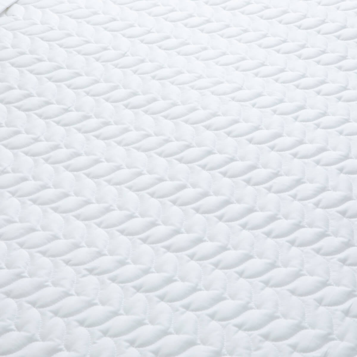 Cotton Quilted Leaf Pattern Throw, Pure White – Hampton & Astley