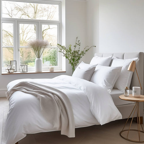 Luxury 500 thread count Egyptian Cotton sateen duvet cover, fitted sheet and four pillowcases