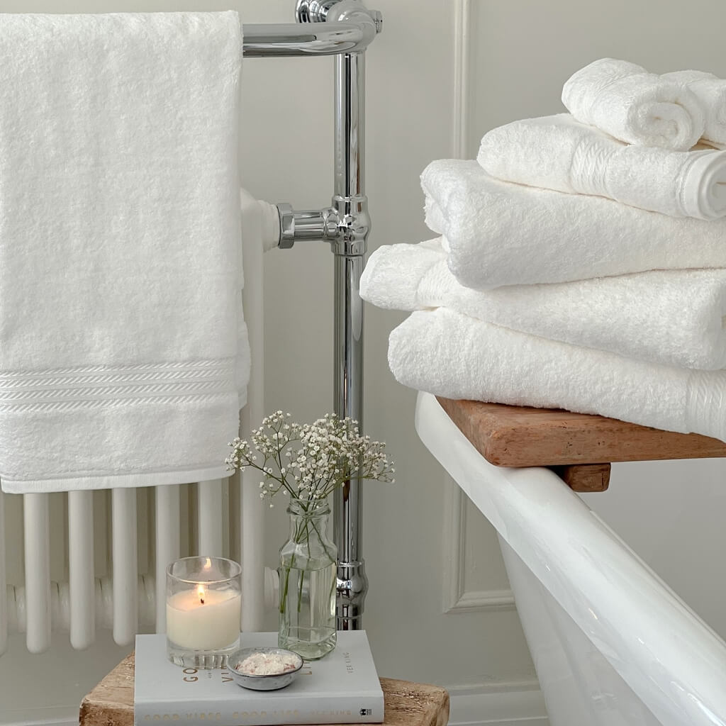 Egyptian Cotton Luxury Bath Sheet, Set of Two, 90 x 165cm - Pure White - Hampton & Astley