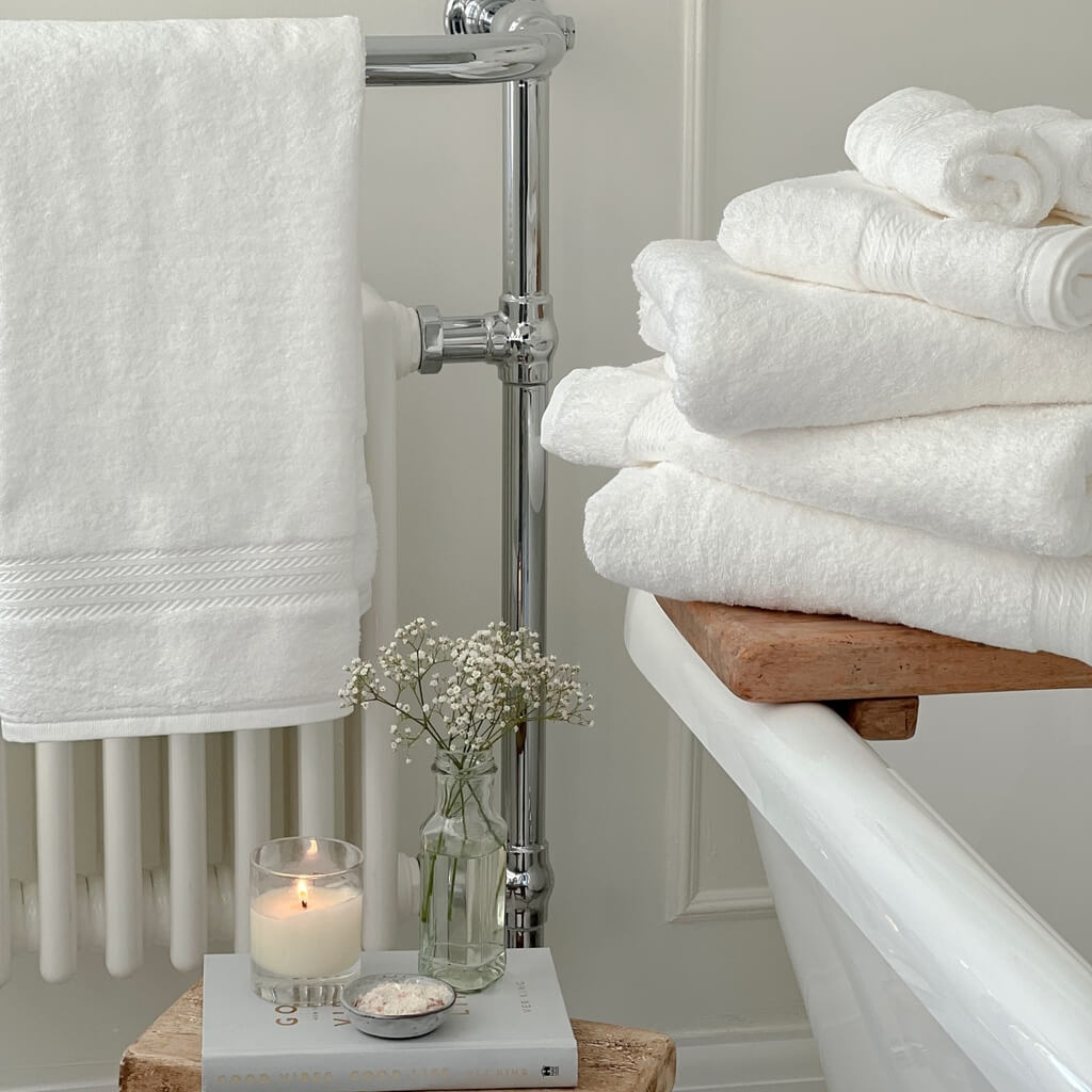 Egyptian Cotton Luxury Hand Towel 50 x 85cm - Pure White - Hampton & Astley