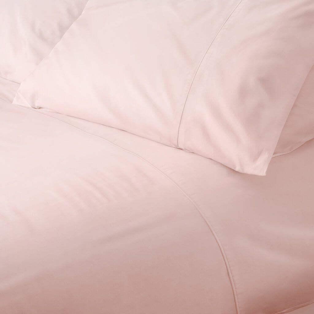 Egyptian Cotton Sateen Luxury Duvet Cover With Deep Fitted Sheet Flat Sheet and Two Pillowcases, Pink - Hampton & Astley