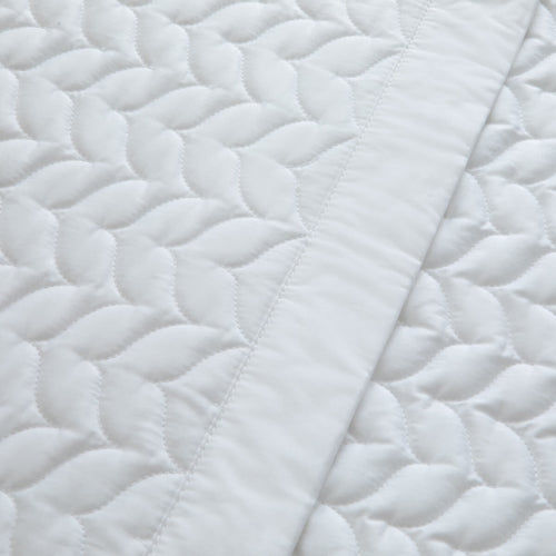 Luxury Cotton Quilted Bed Throw in Pure White