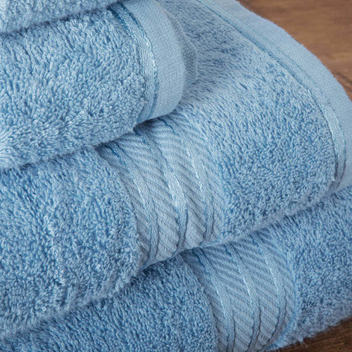 Our blue bath sheets make your bathroom feel like a spa.