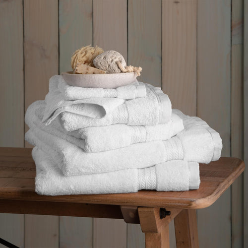 Our towel bale offers 6 white towels including 2 bath towels, 2 hand towels &amp; 2 face cloths